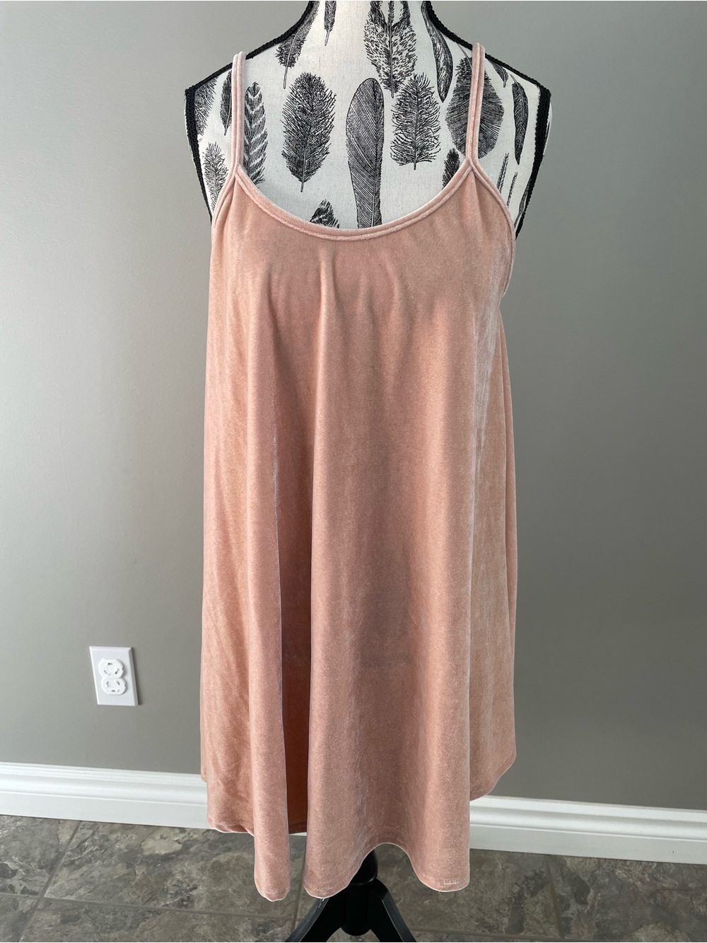 Sleeveless Velvet Mini Dress in Blush Pink